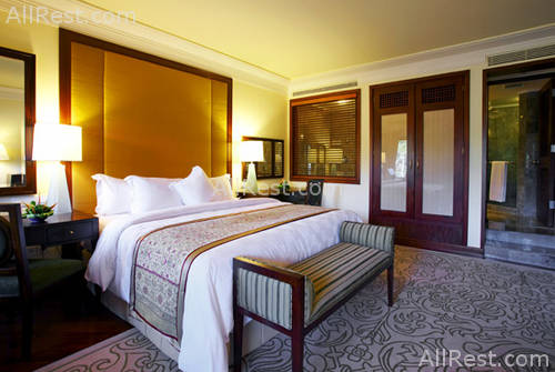 The Laguna Resort & Spa 16